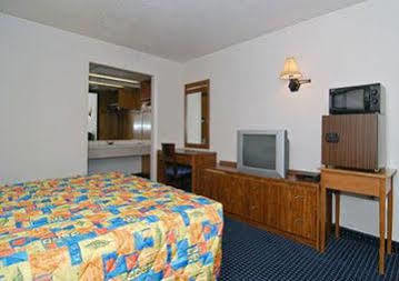 Rodeway Inn Brevard Exterior foto
